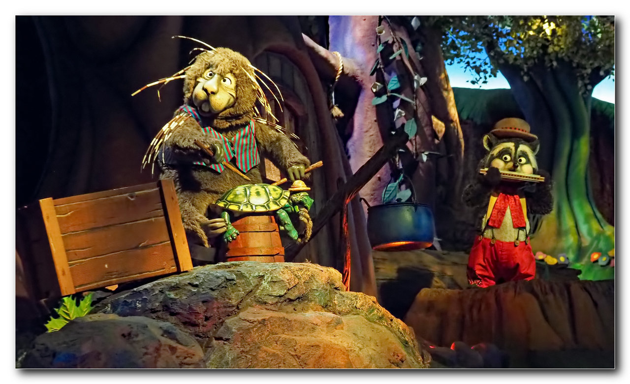splash mountain figurines